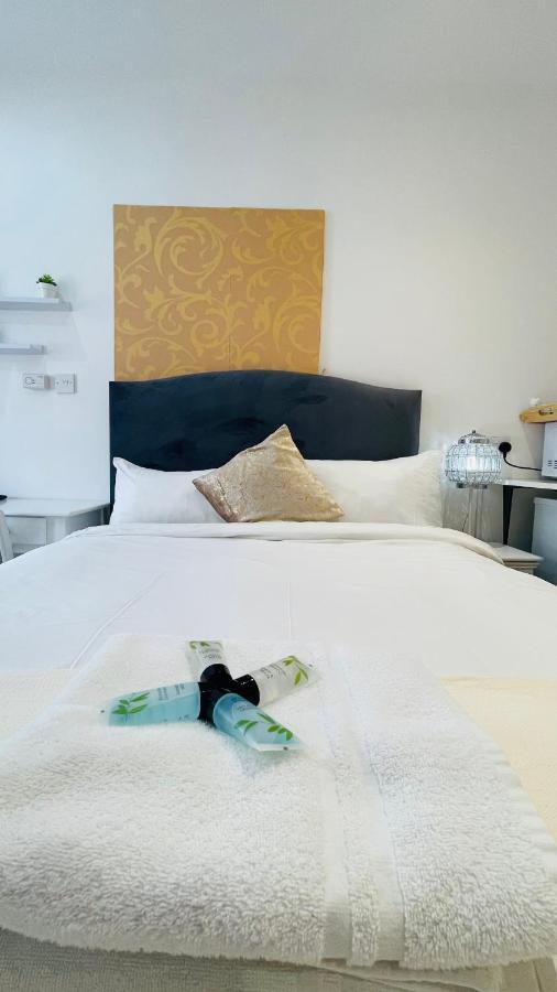 Mayday House Hotel London Bagian luar foto