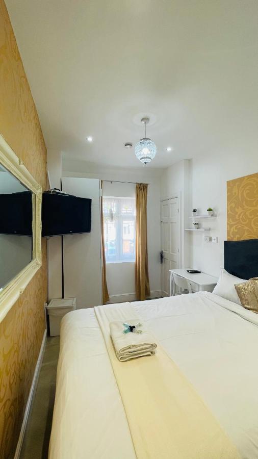 Mayday House Hotel London Bagian luar foto