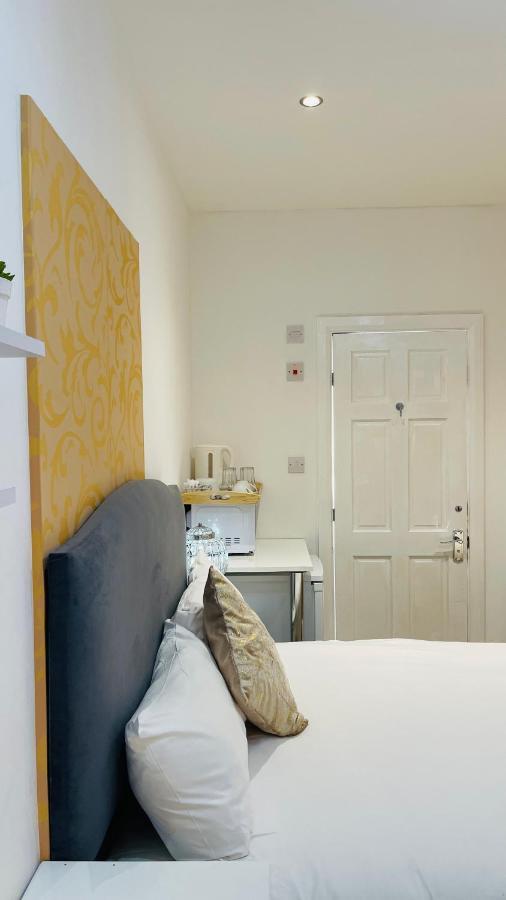 Mayday House Hotel London Bagian luar foto