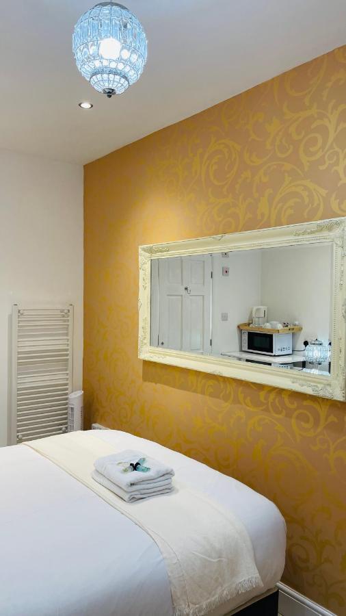 Mayday House Hotel London Bagian luar foto